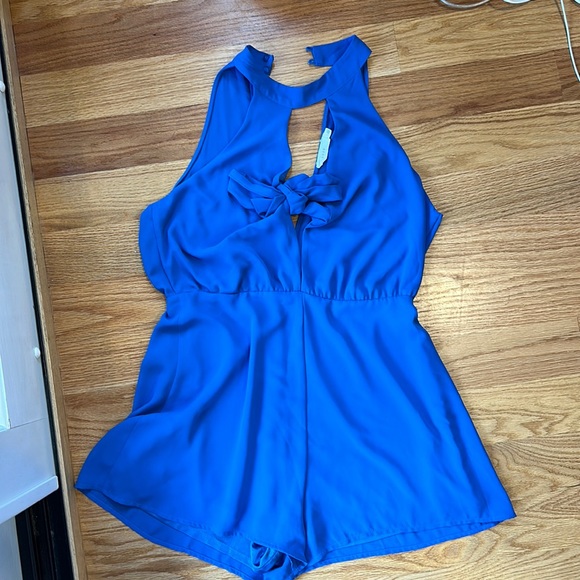 Lush romper - Picture 1 of 4